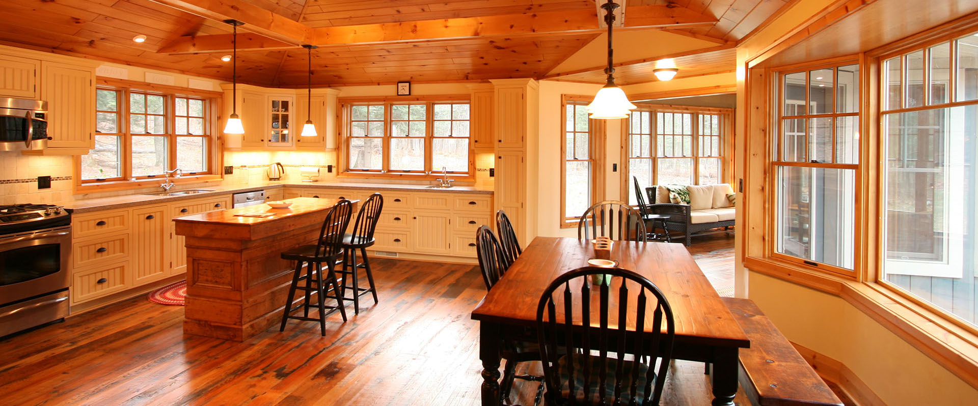 architect designed cottage - lake of bays muskoka - kitchen eating