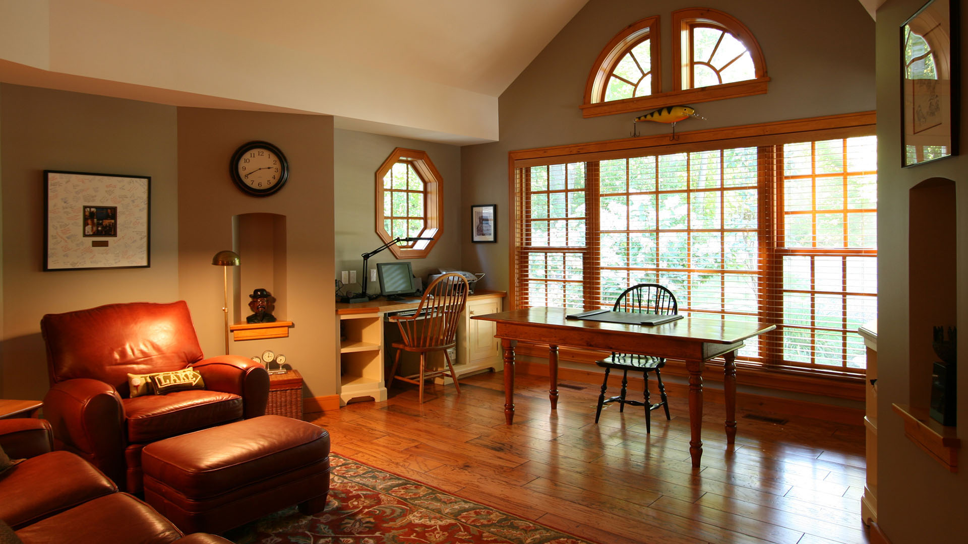 architect designed cottage addition - lake muskoka - well lit home office