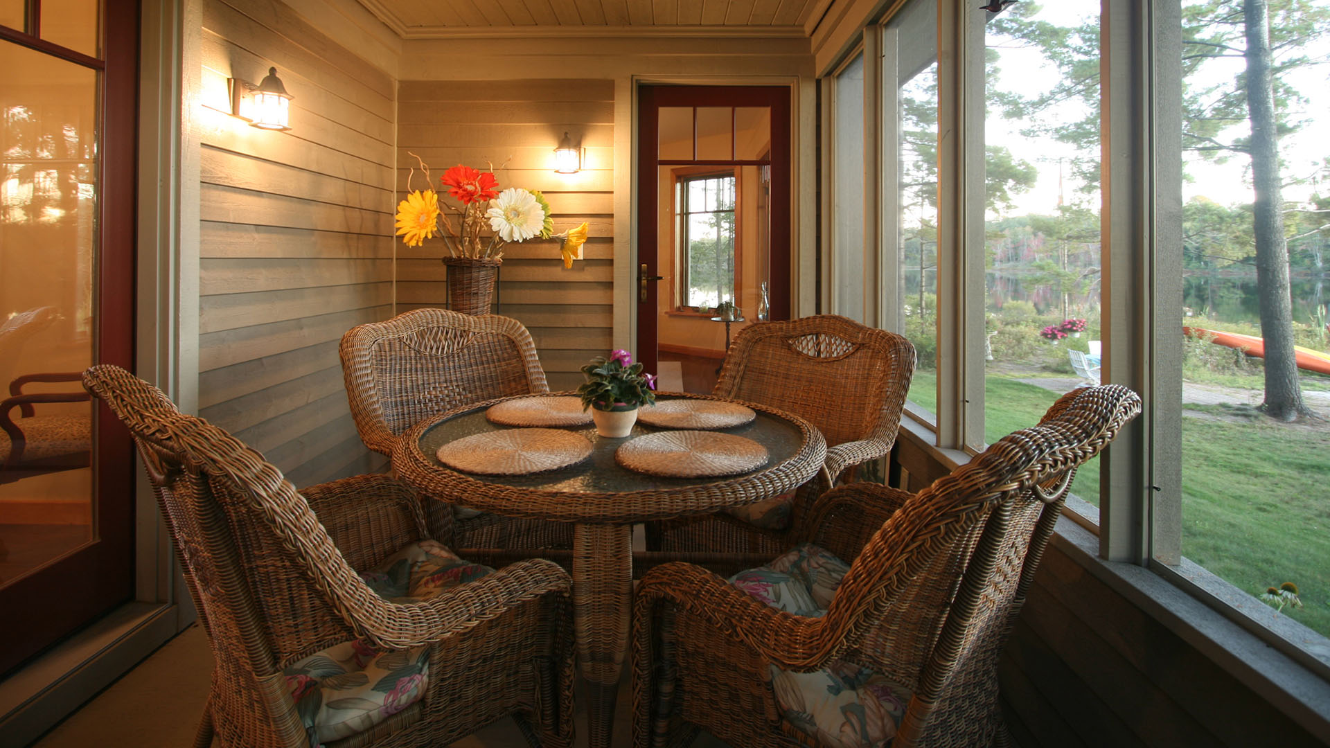 architect designed lakefront home - muskoka - screen porch dining